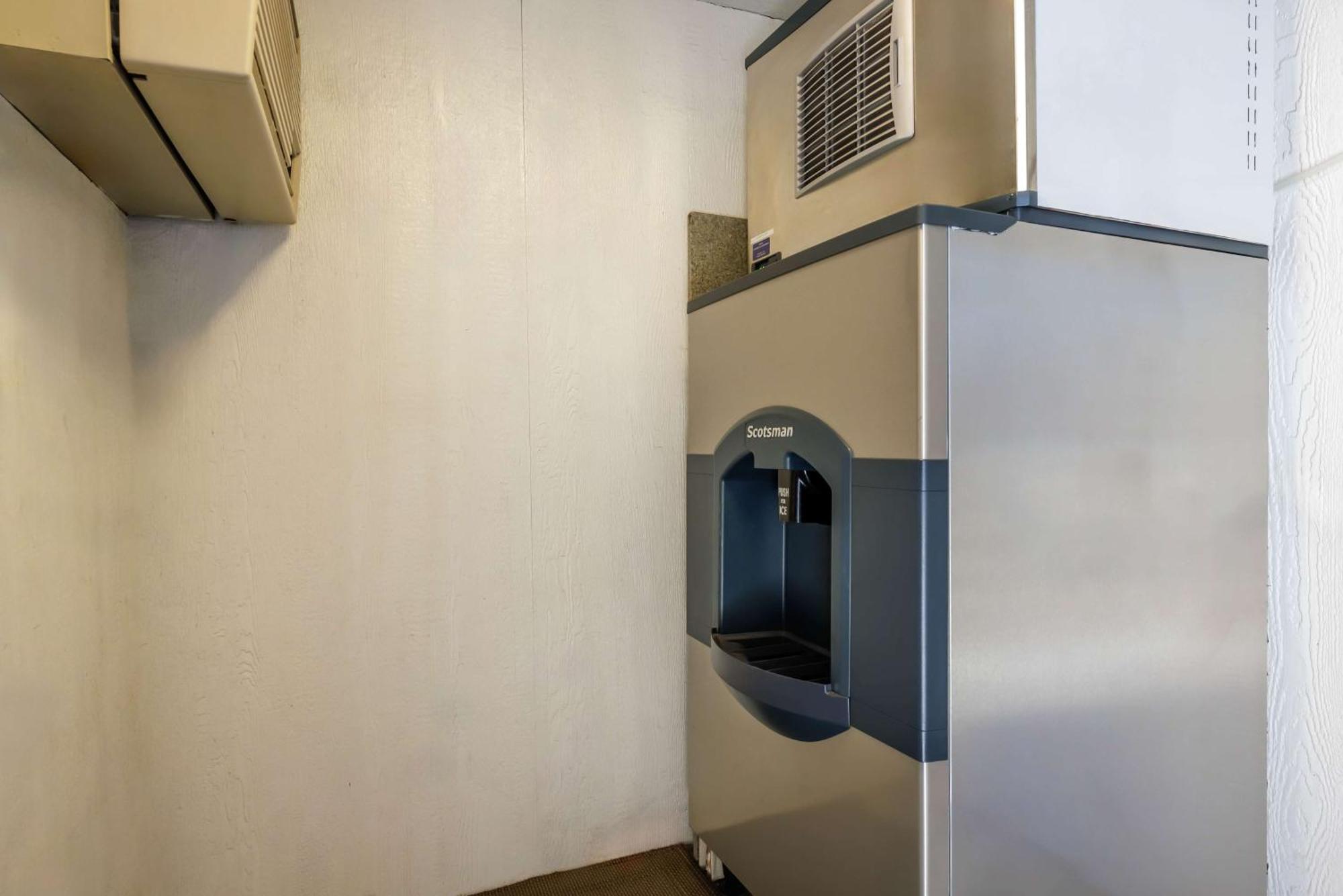 Motel 6-Canby, Or エクステリア 写真